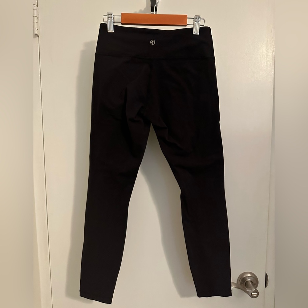 Lululemon mid rise Wunder Under leggings - Picture 2 of 6